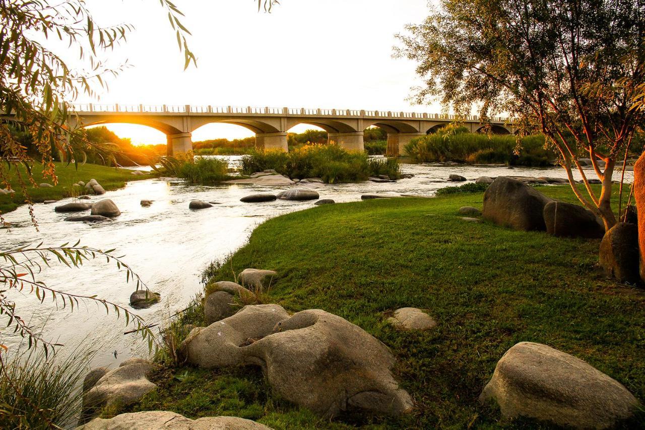 Ikaia River Lodge Keimoes Buitenkant foto